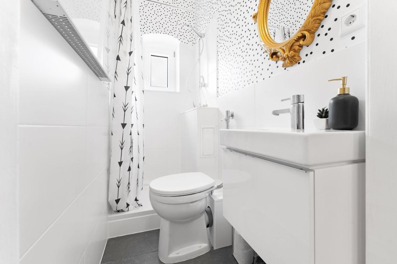 Apartments Direkt Am Staatstheater,Modern,Zentral,Ruhig,2 Zimmer,Netflix,Privatparkplatz Auf Dem Hof Cottbus Eksteriør billede